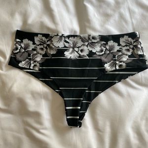 Novella Royale Jackie Bottom